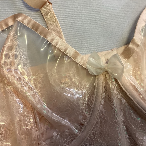 NWT Savage X Fenty BY RIHANNA Lace Latex Convertible Bra and Lace Thong Set $75 - Picture 12 of 16